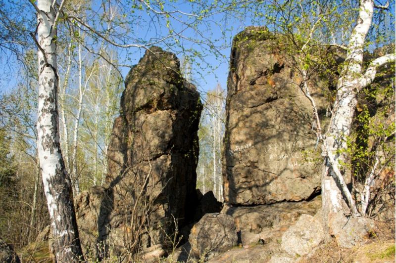 Каменные ворота